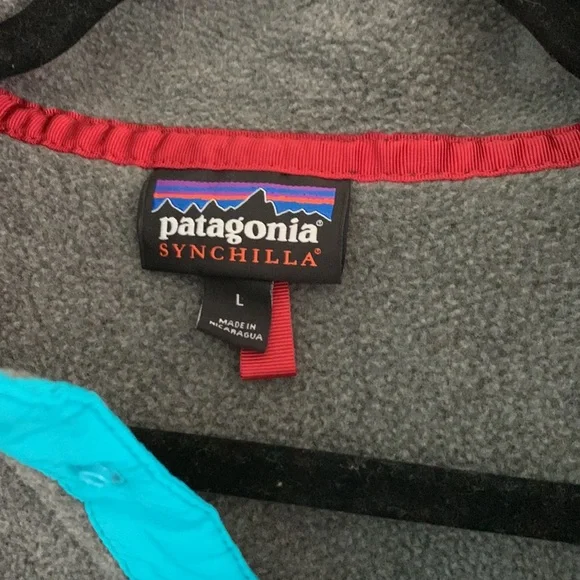 Lightly used Woman’s Patagonia Synchilla Fleece Pullover - Picture 2 of 5
